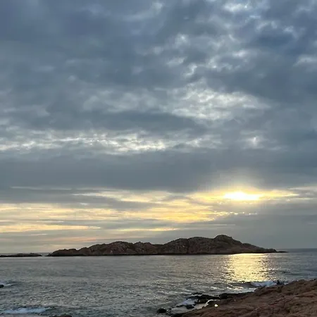 Paduledda מלון דירות 3*