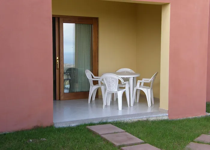 Apart Otel Paduledda 3*